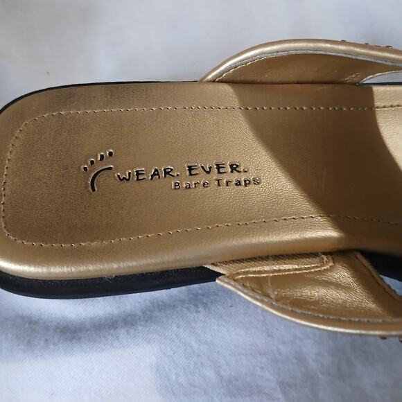 Wear Ever Bare Traps Bongo size 8M gold thong sandals bead and sequin accents - Picture 2 of 16